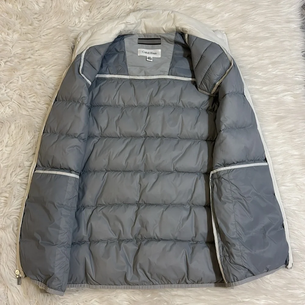 Calvin Klein puffer vest size Small